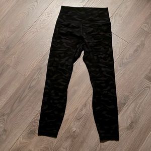 ALIGN PANT II *25"
SIZE 6